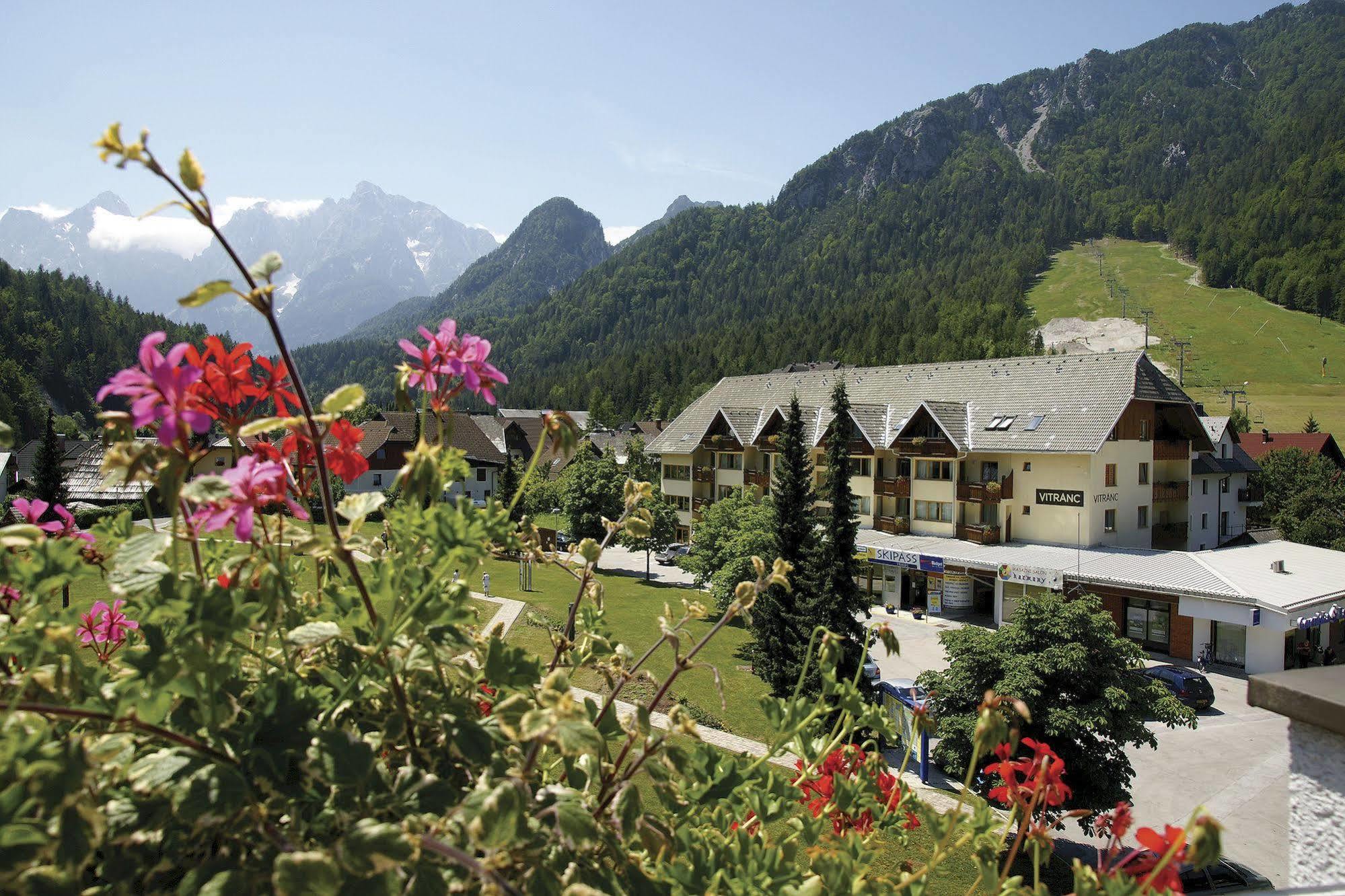 Vitranc Apartments Kranjska Gora Exterior foto